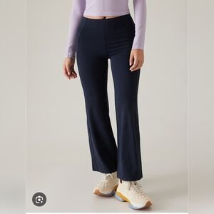 Athleta Delancey Skyline Ankle Flare Pants Size M Navy Blue